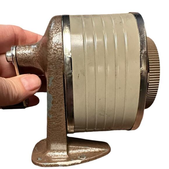 Vintage Berol Giant Apsco Hand Crank Pencil Sharpner Made in USA - Picture 2 of 7